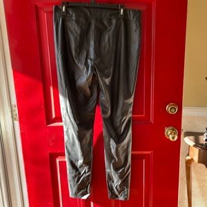 Madison ladies pleather stretch pants sz exlg